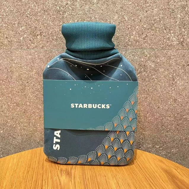 Starbucks China 2023 Christmas h-o-t water bottle loveinstarbucks loveinstarbucks
