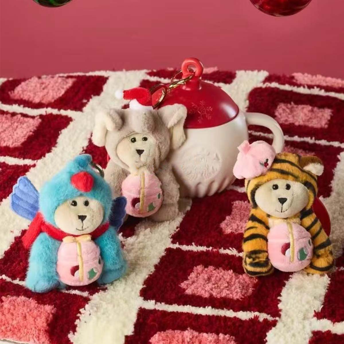 Starbucks China 2024 Christmas cute Winter mug 430ml with random ornament Starbucks loveinstarbucks