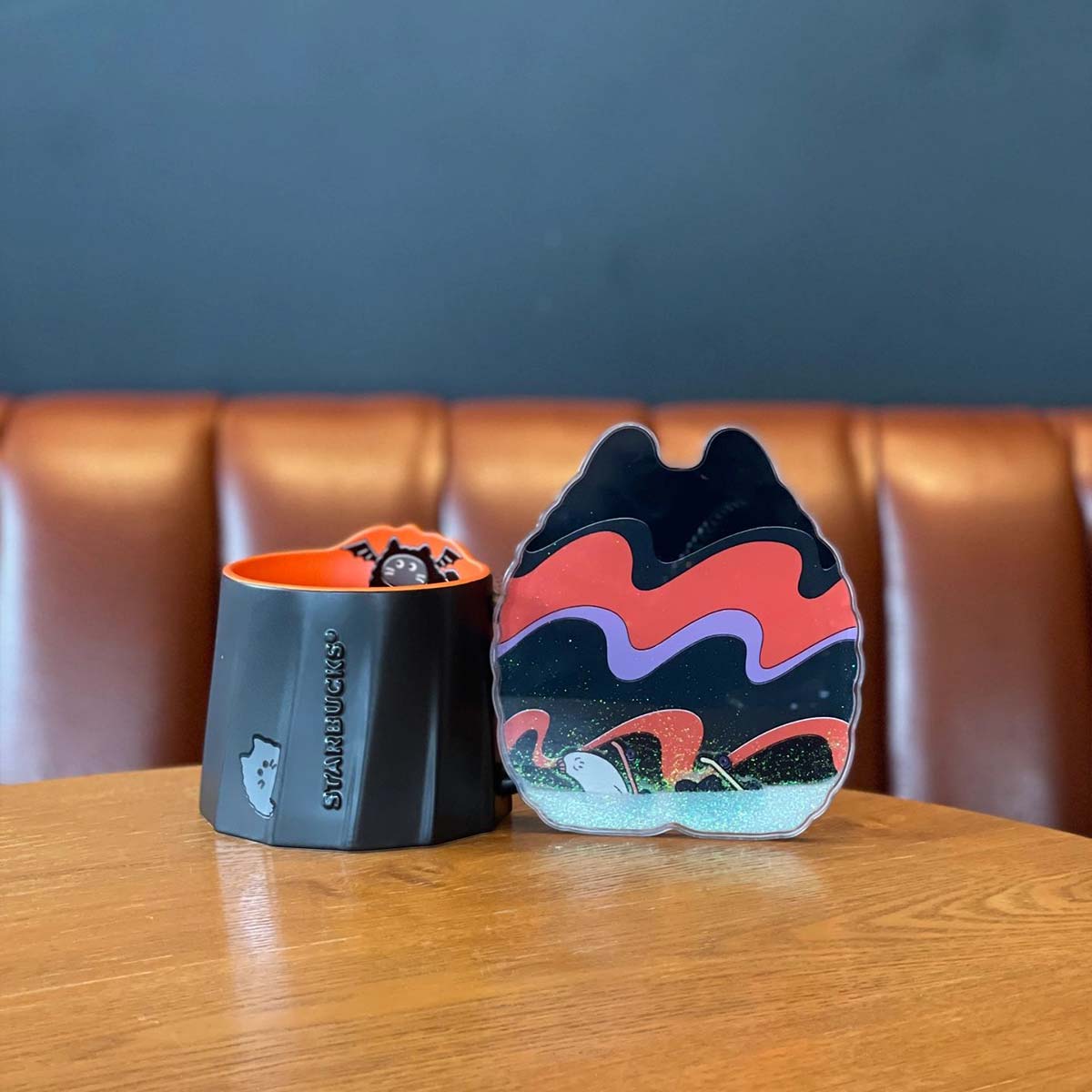 Starbucks China 2023 Halloween Cool Black series Heat variant ceramic mug with coaster 430ml Starbucks loveinstarbucks