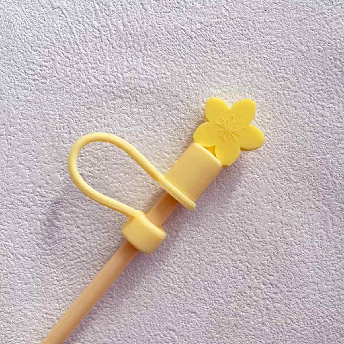 Not Starbucks product, Yellow cherry blossom Topper, ONLY topper ,DONOT include Straw , DONOT sell alone loveinstarbucks loveinstarbucks