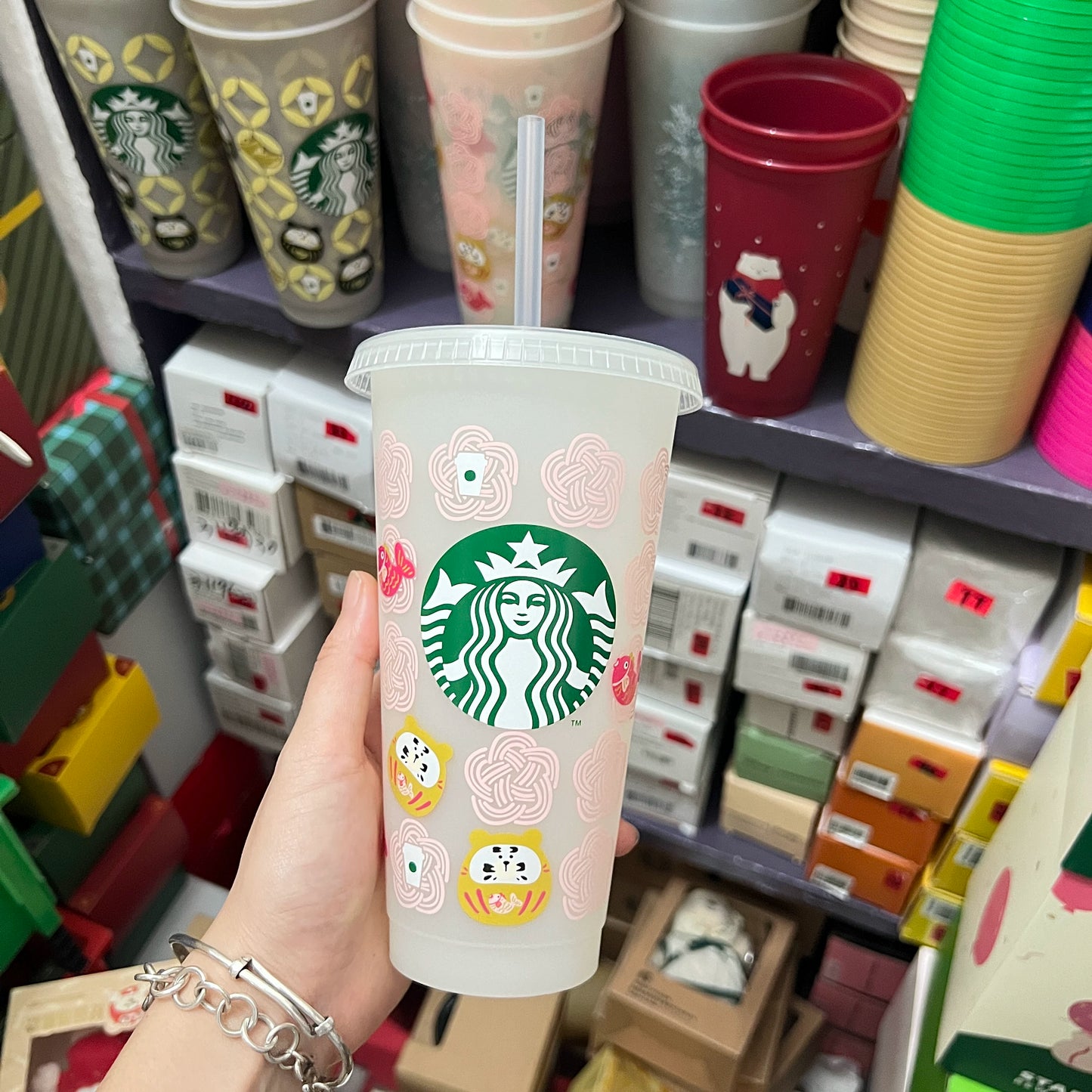 2PCS Starbucks Taiwan 2026 New Year's Lucky Daruma Series F Straw Cup 710ml opened