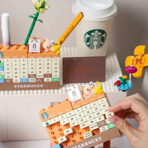Starbucks China 2023 pen container yellow mermaid calendar Starbucks loveinstarbucks