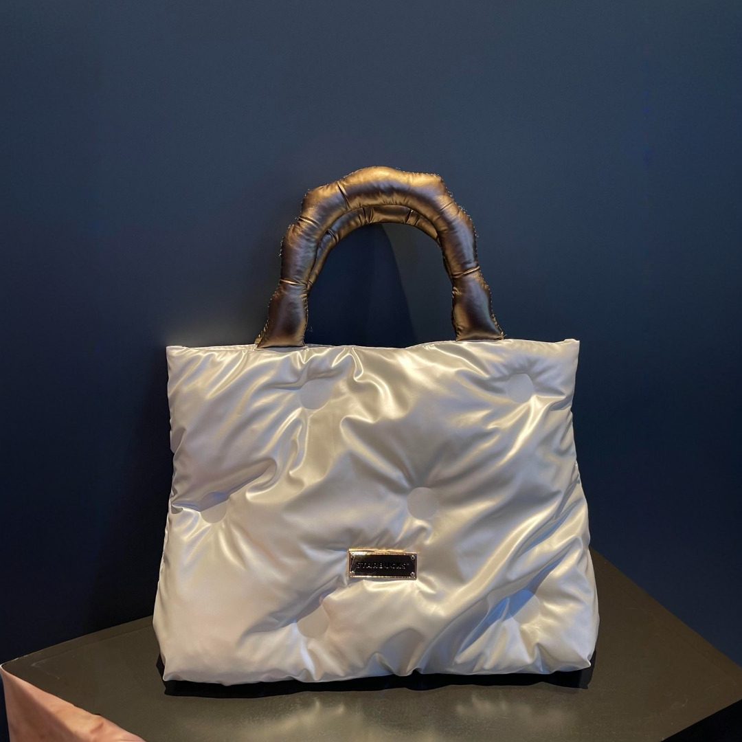 Starbucks China 2024 cloud bag series white Tote bag Starbucks loveinstarbucks