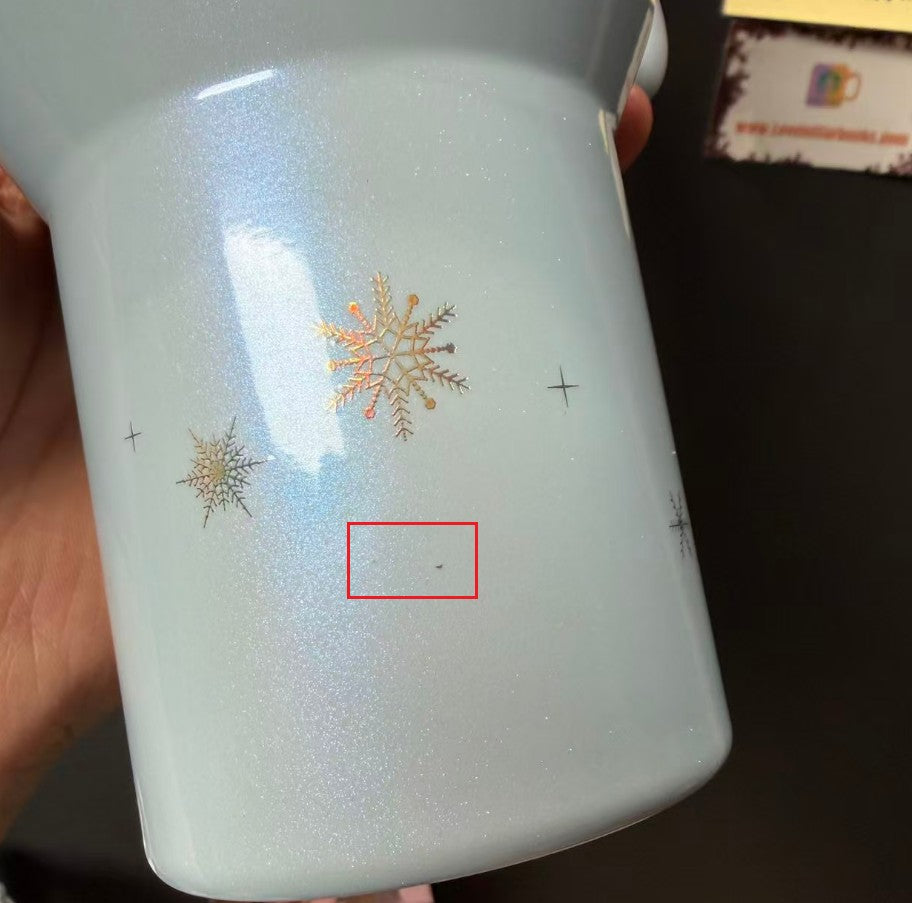 tiny black dot - Starbucks China 2025 Snowlit Wonderland series Stanley Stainless steel cup 40oz