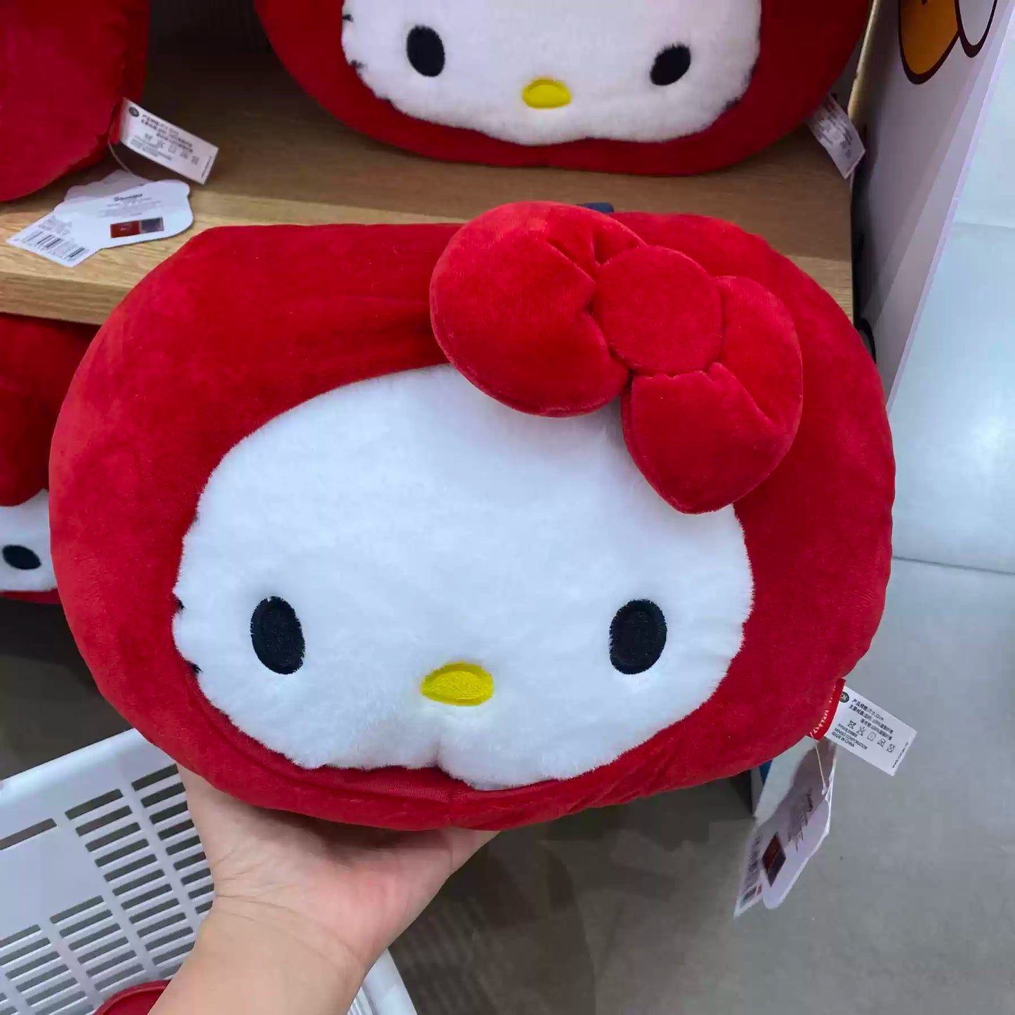 Hello Kitty x MINISO co-brand apple pillow MINISO loveinstarbucks