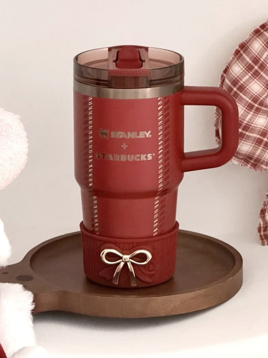 Starbucks China 2026 Christmas Woven with Warmth Series 591ml 19.98oz Stanley Stainless Steel Straw Tumbler