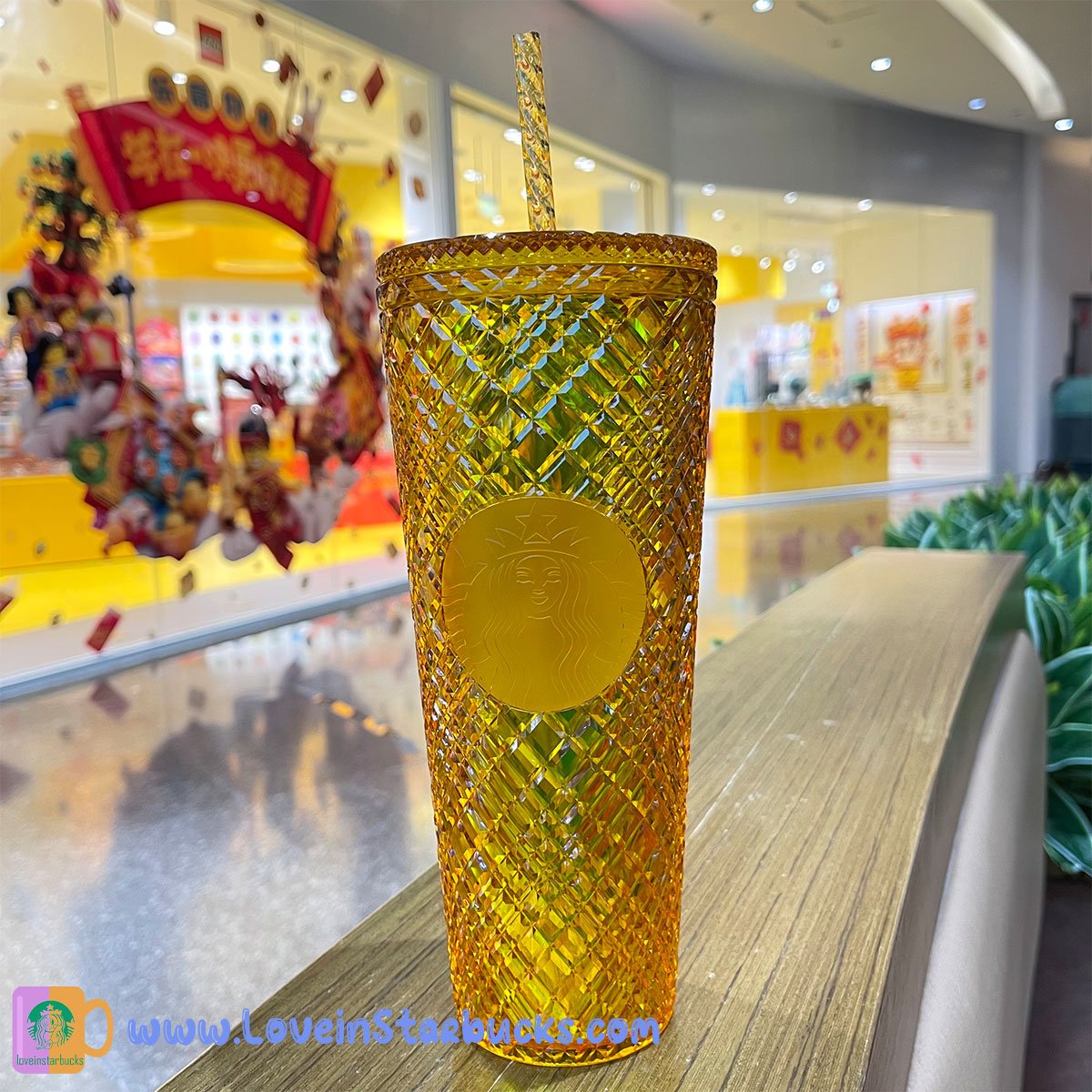 Starbucks Taiwan 2023 butter series Gold Jeweled Straw cup 24oz