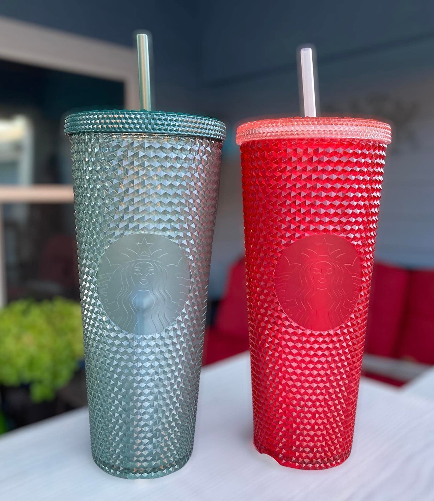 Starbucks Korea Holy bling Red Christmas slick 24oz studded straw cup durian diamond Starbucks loveinstarbucks