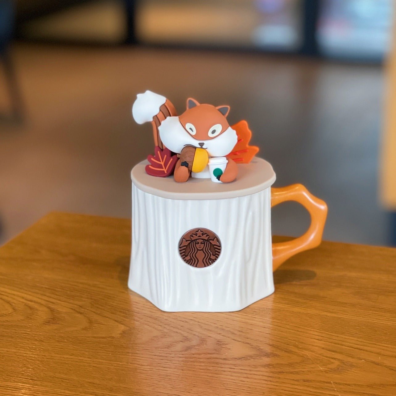 Starbucks warm autumn afterglow Stump Squirrel Mug 390ml Starbucks loveinstarbucks