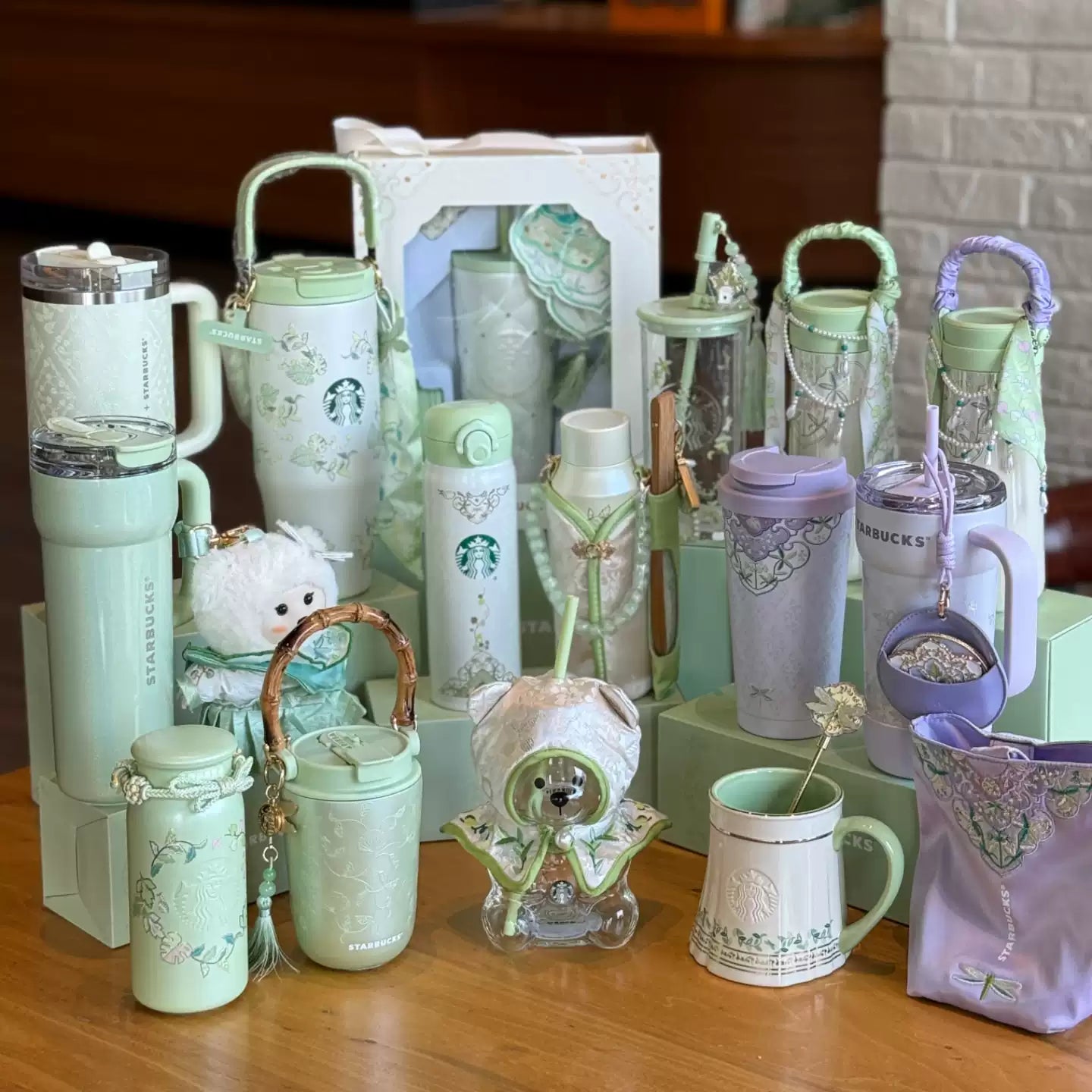 Starbucks China 2026 Spring Blessings Series
