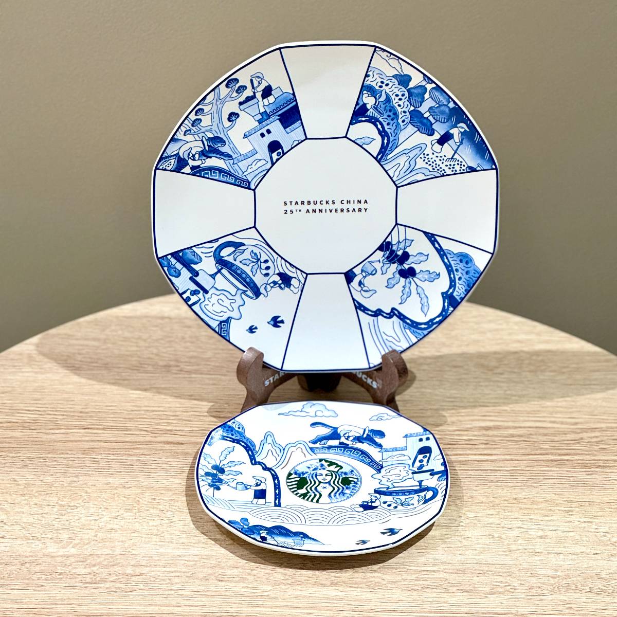 Starbucks China 2024 25th Anniversary Blue and White Porcelain Ceramic disc set Starbucks loveinstarbucks
