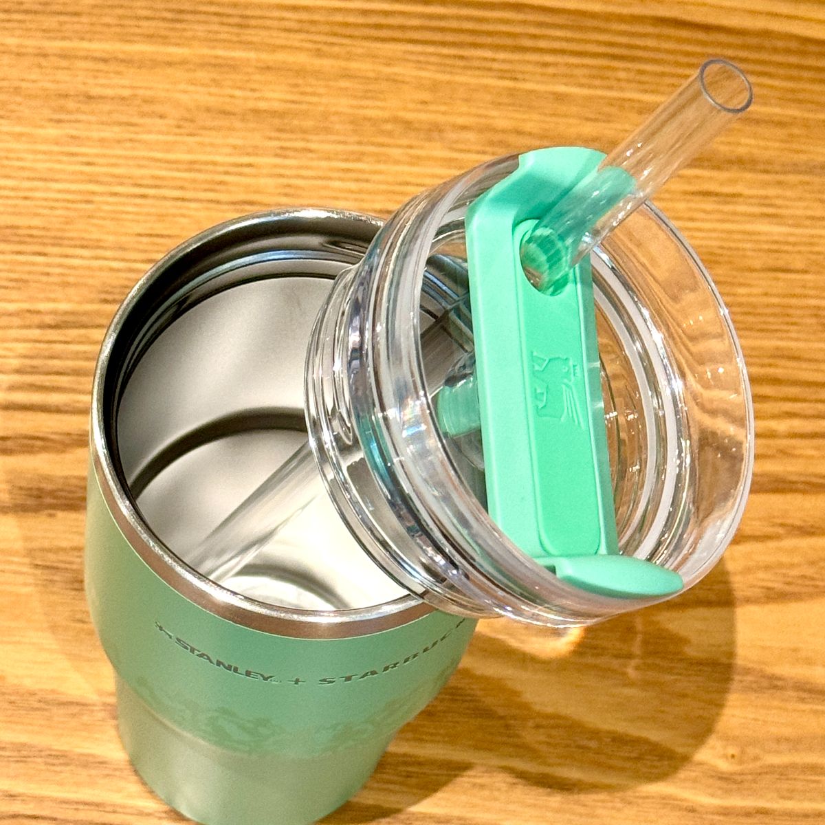 Starbucks Tumblers China 2023 Andersen paper-cut II series Stanley Co-brand Green stainless steel cup 414ml Starbucks loveinstarbucks