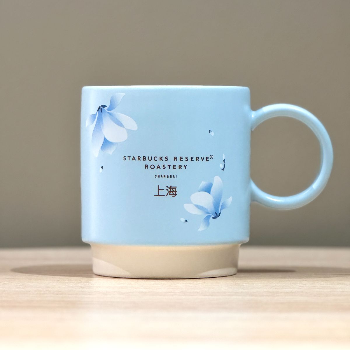 Starbucks China 2023 Shanghai Workshop 6th Anniversary White Magnolia Series light blue mug 355ml Starbucks loveinstarbucks