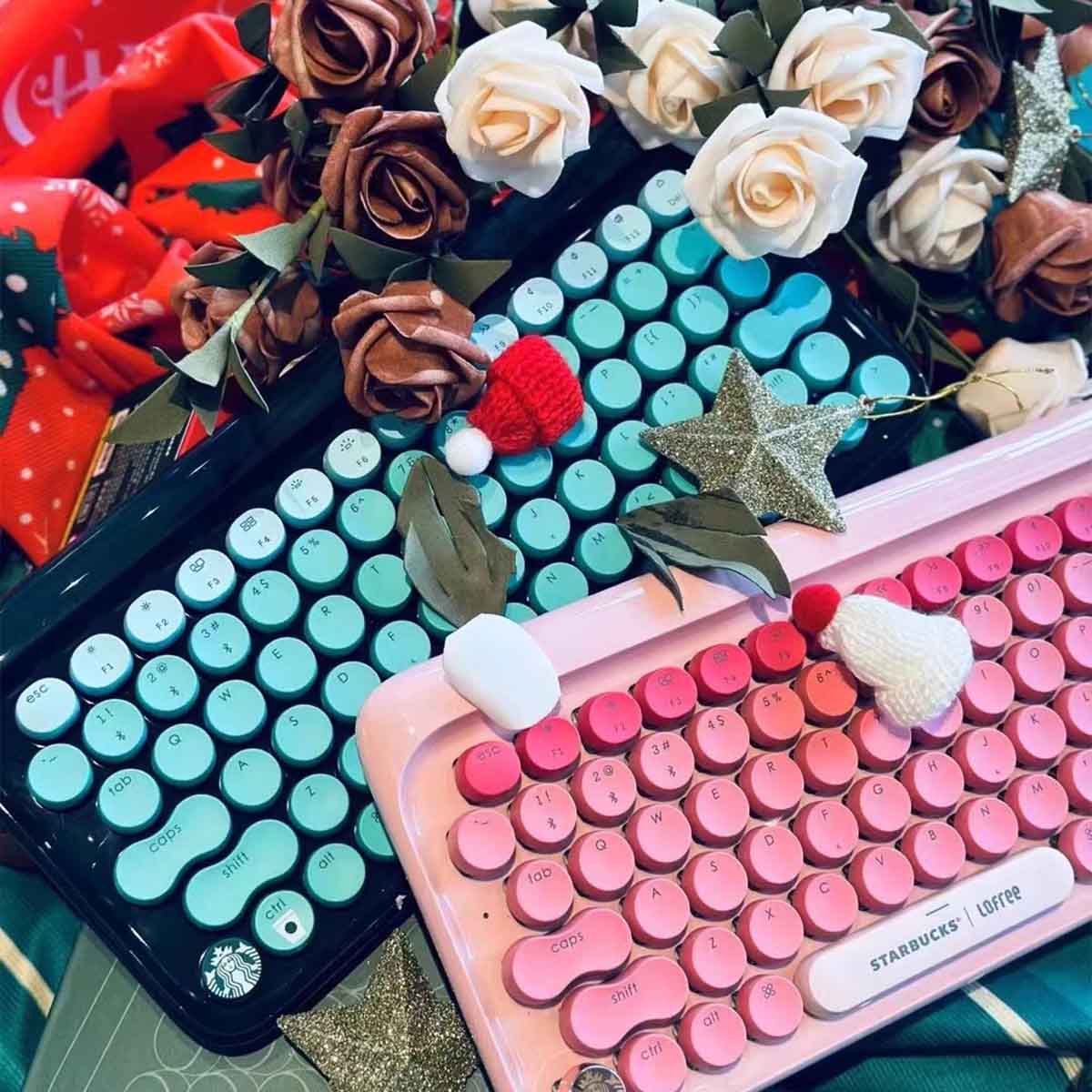 China 2023 Starbucks and Lofree Co-branded pink / green Bluetooth keyboard Starbucks loveinstarbucks