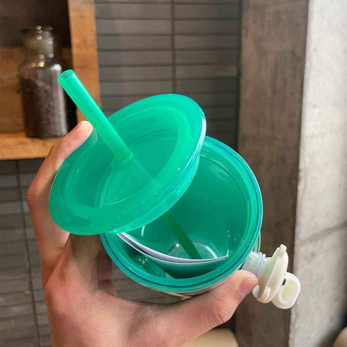 Starbucks China 2024 Coffee grounds and Lively green Finger buckle straw cup 473ml loveinstarbucks loveinstarbucks