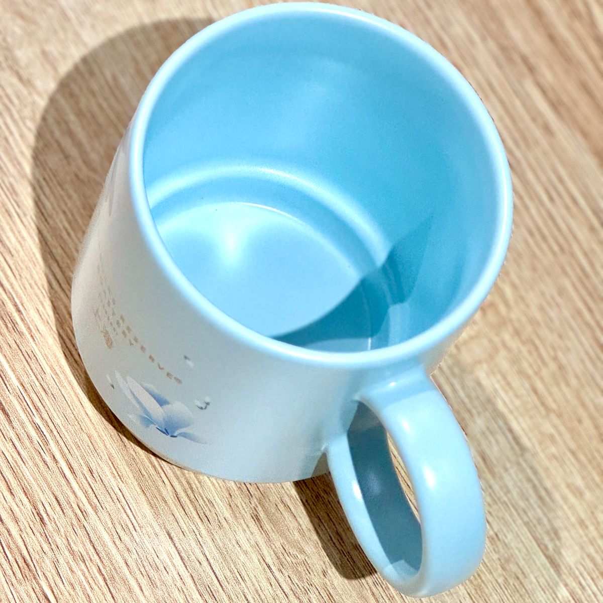 Starbucks China 2023 Shanghai Workshop 6th Anniversary White Magnolia Series light blue mug 355ml Starbucks loveinstarbucks
