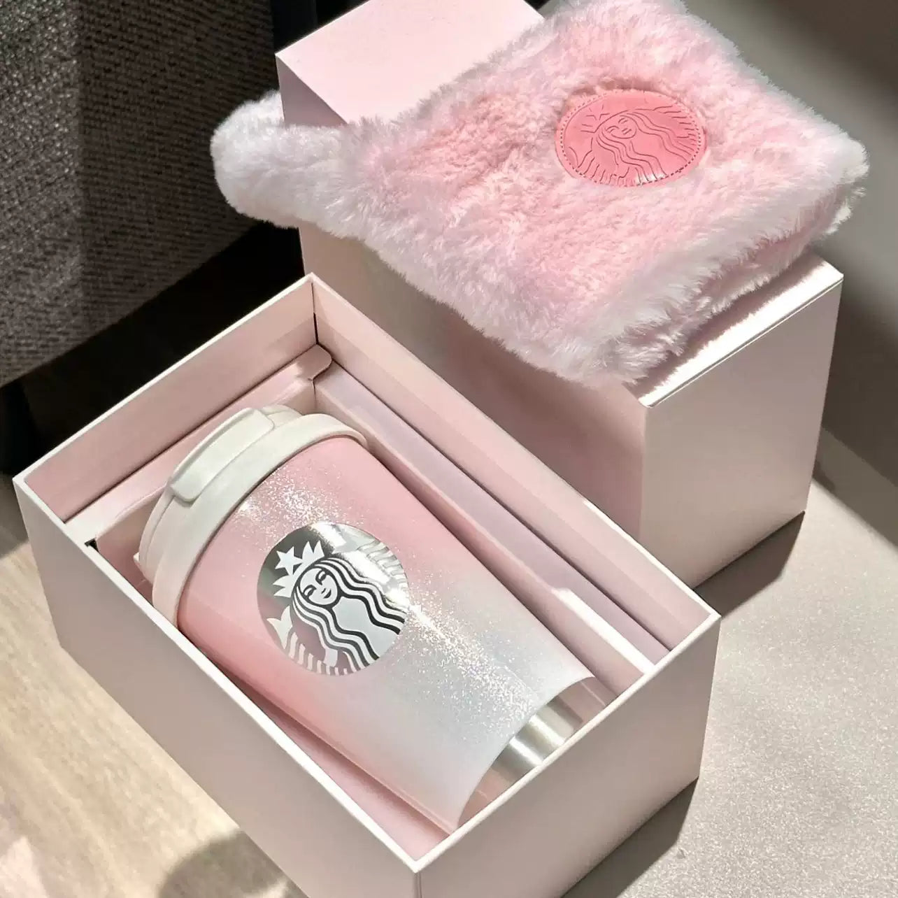 Starbucks China 2025 Christmas Sweet Pink Gradient Stainless Steel Tumbler cup with sleeve 580ml 20oz