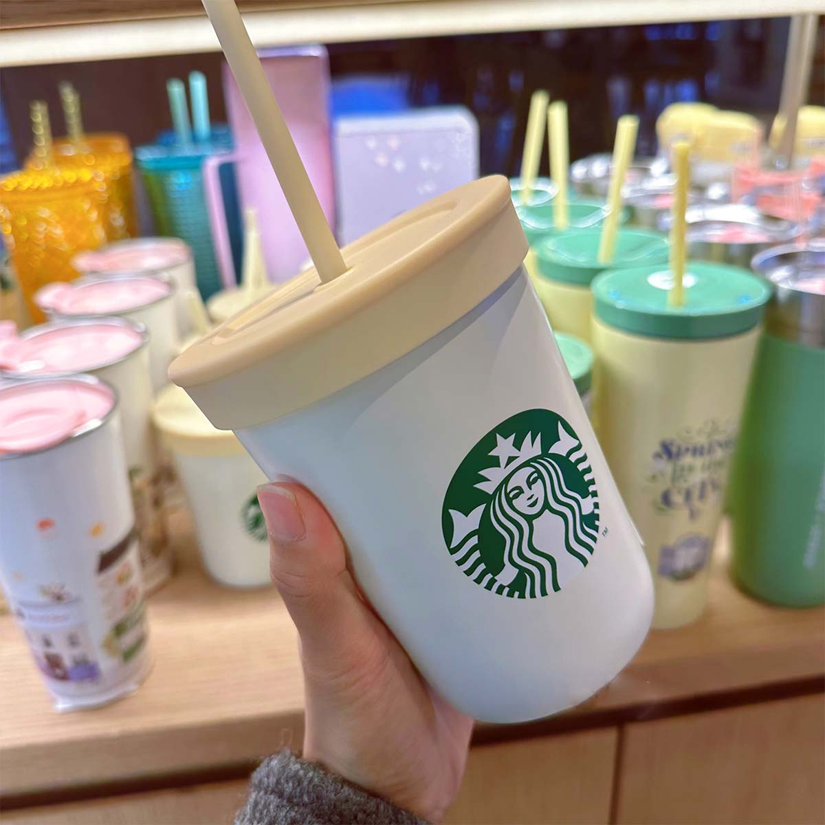 Korea 2023 Milk Yellow Dog Window View Stainless Steel Straw Cup 355ml Starbucks loveinstarbucks