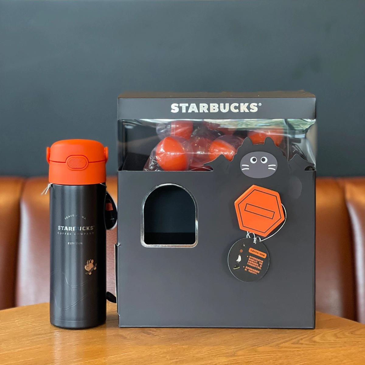 Starbucks China 2023 Halloween Cool Black series Thermos insulation cup 500ml and twist egg gift box set Starbucks loveinstarbucks