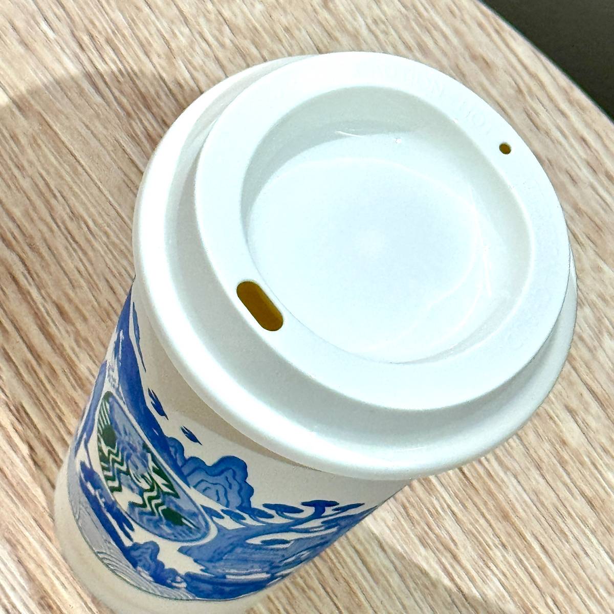 Starbucks China 2024 25th Anniversary Blue and White Porcelain Plastic tumbler cup 473ml Starbucks loveinstarbucks