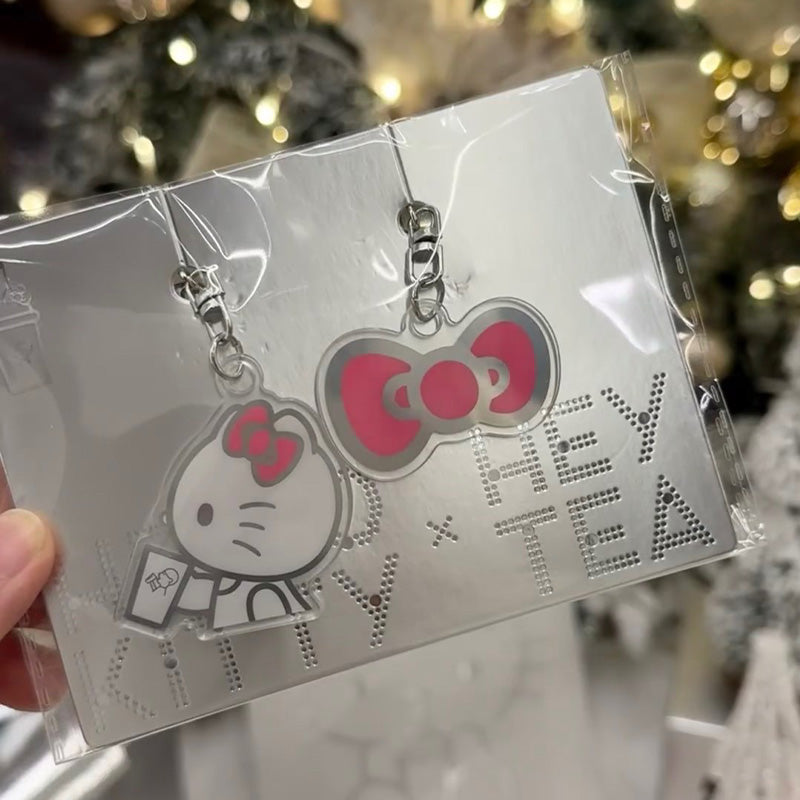 Hello Kitty and HEYTA China 2024 Hanging chain set HEYTA loveinstarbucks