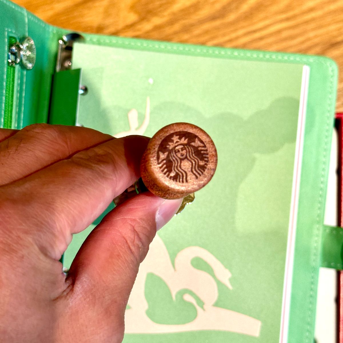 Starbucks China 2023 Andersen paper-cut series Fire paint handbag set gift box Starbucks loveinstarbucks