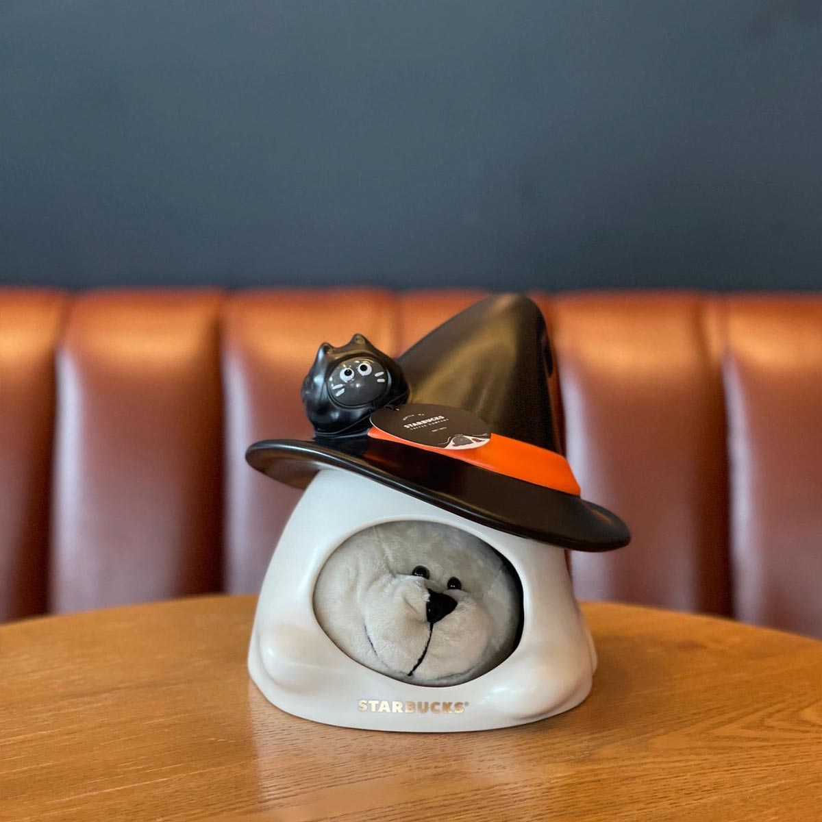 Starbucks China 2023 Halloween Cool Black series Cross dressing Bear Store Manager Ceramic Pipe Accessories Hanger Bag Starbucks loveinstarbucks