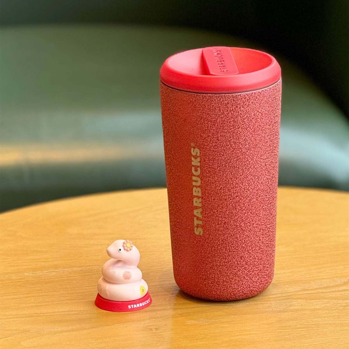 Starbucks China 2025 snake new year stainless steels cup 475ml/16oz with magnetic stopper Starbucks loveinstarbucks