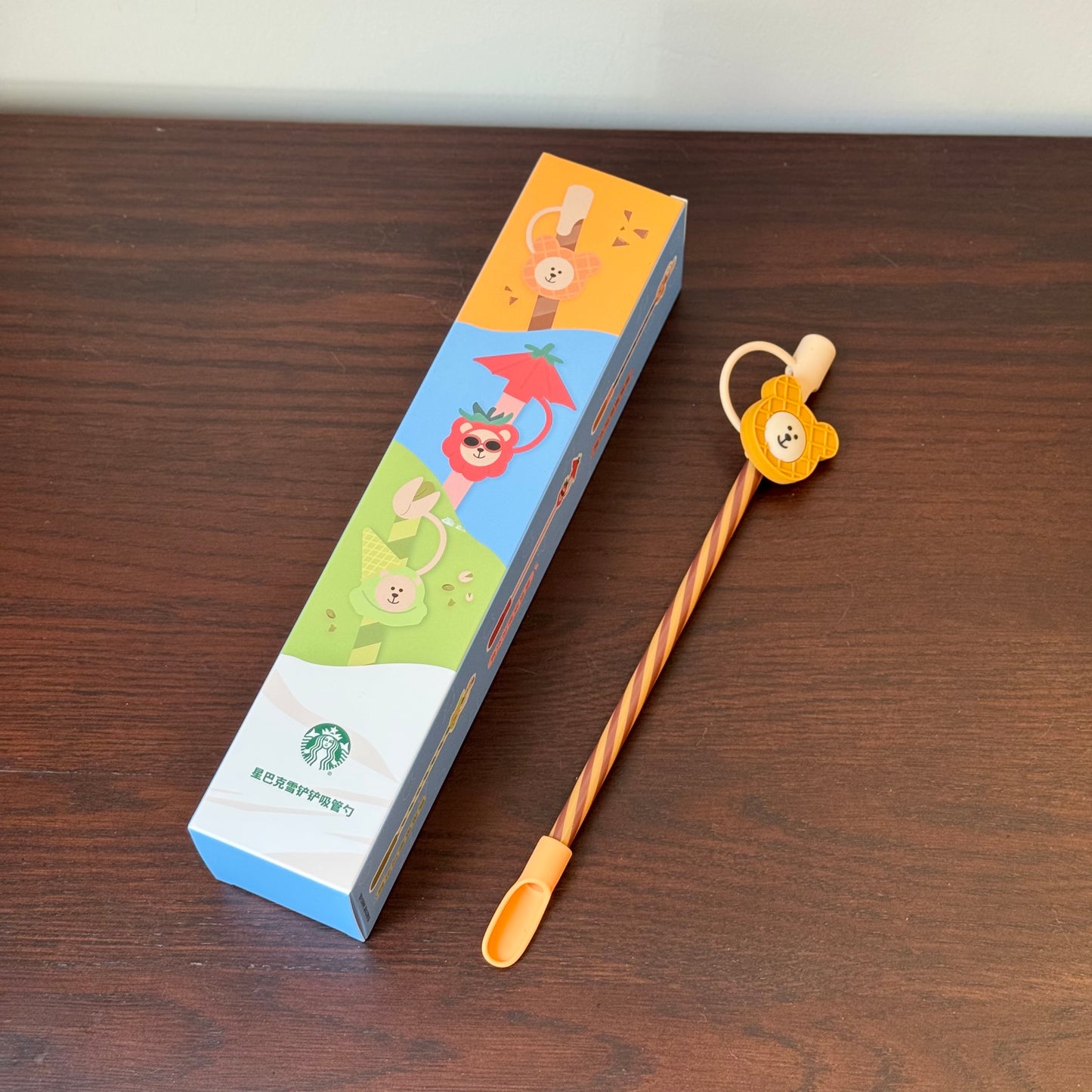 Starbucks straws and Topper a set