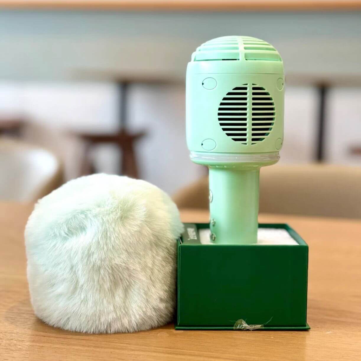 Starbucks 2024 China Bluetooth USB charging Lollipop shaped microphone for KTV Starbucks loveinstarbucks