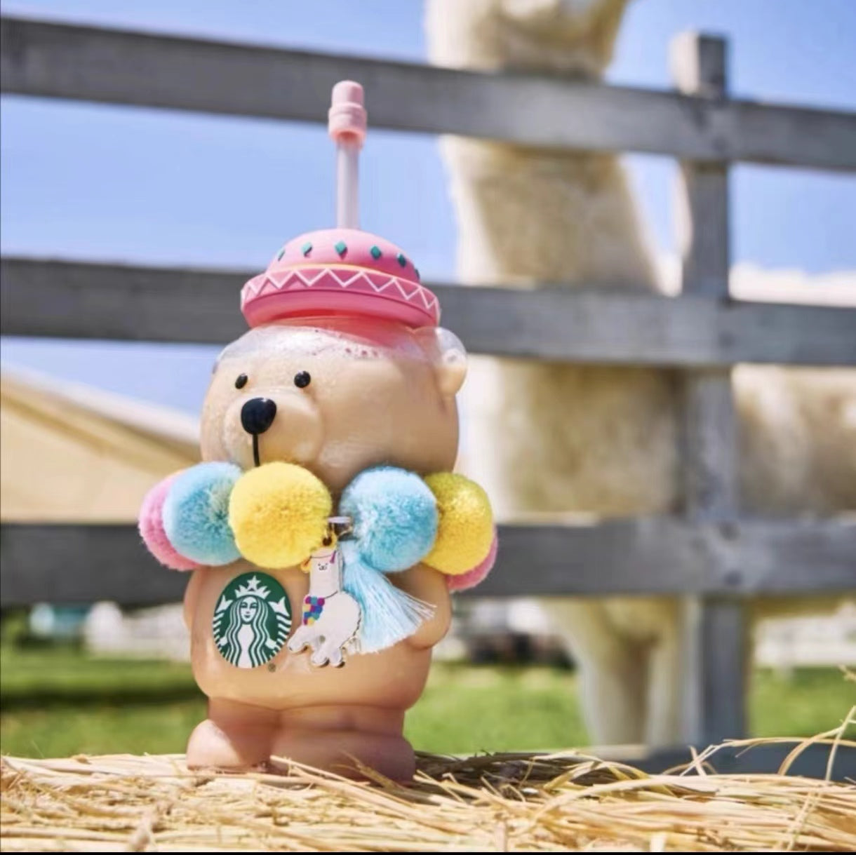Starbucks China Alpaca series bearista bear straw glass cup 460ml Starbucks loveinstarbucks