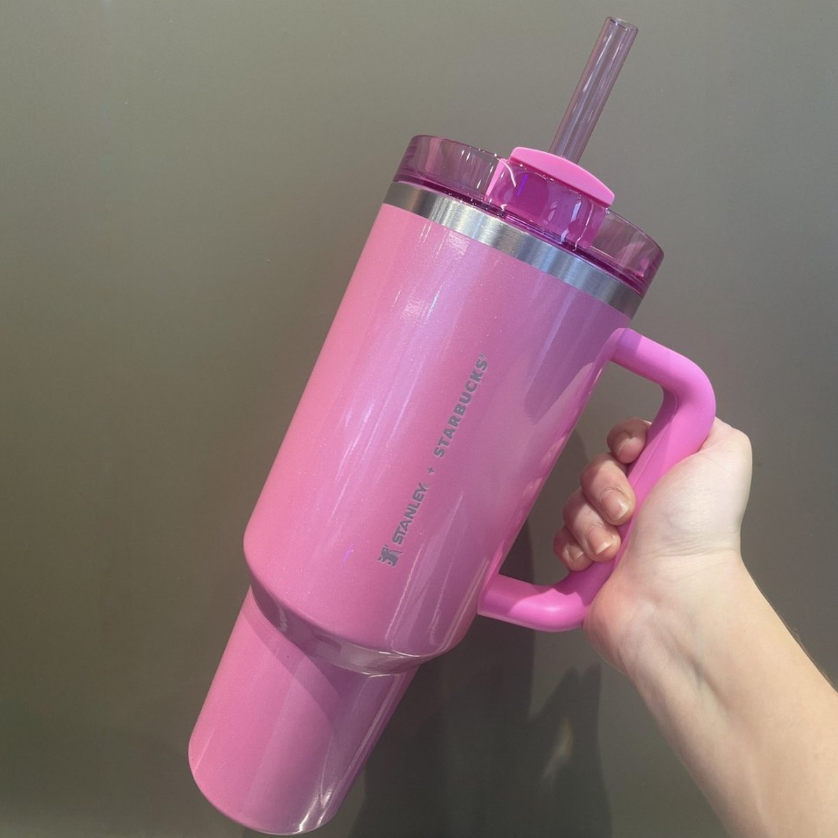 Starbucks China 2025 Sakura Series Stanley Pink Co -branded Stainless Steel Straw Cup 1183ml 40oz with bow