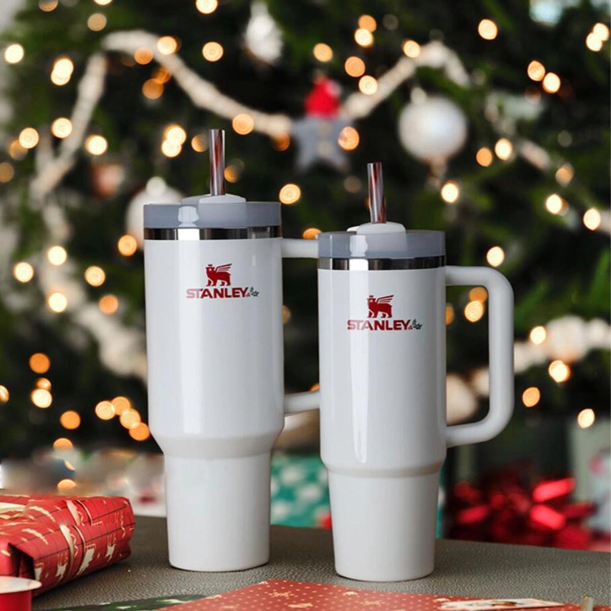 Stanley Mistletoe Quencher Stainless steel cup Stanley loveinstarbucks