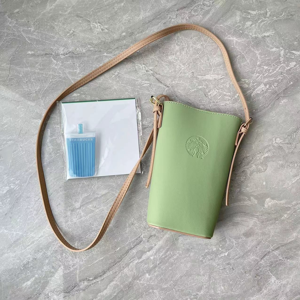 Starbucks China one small green bag and one mobile phone adjustable holder Starbucks loveinstarbucks
