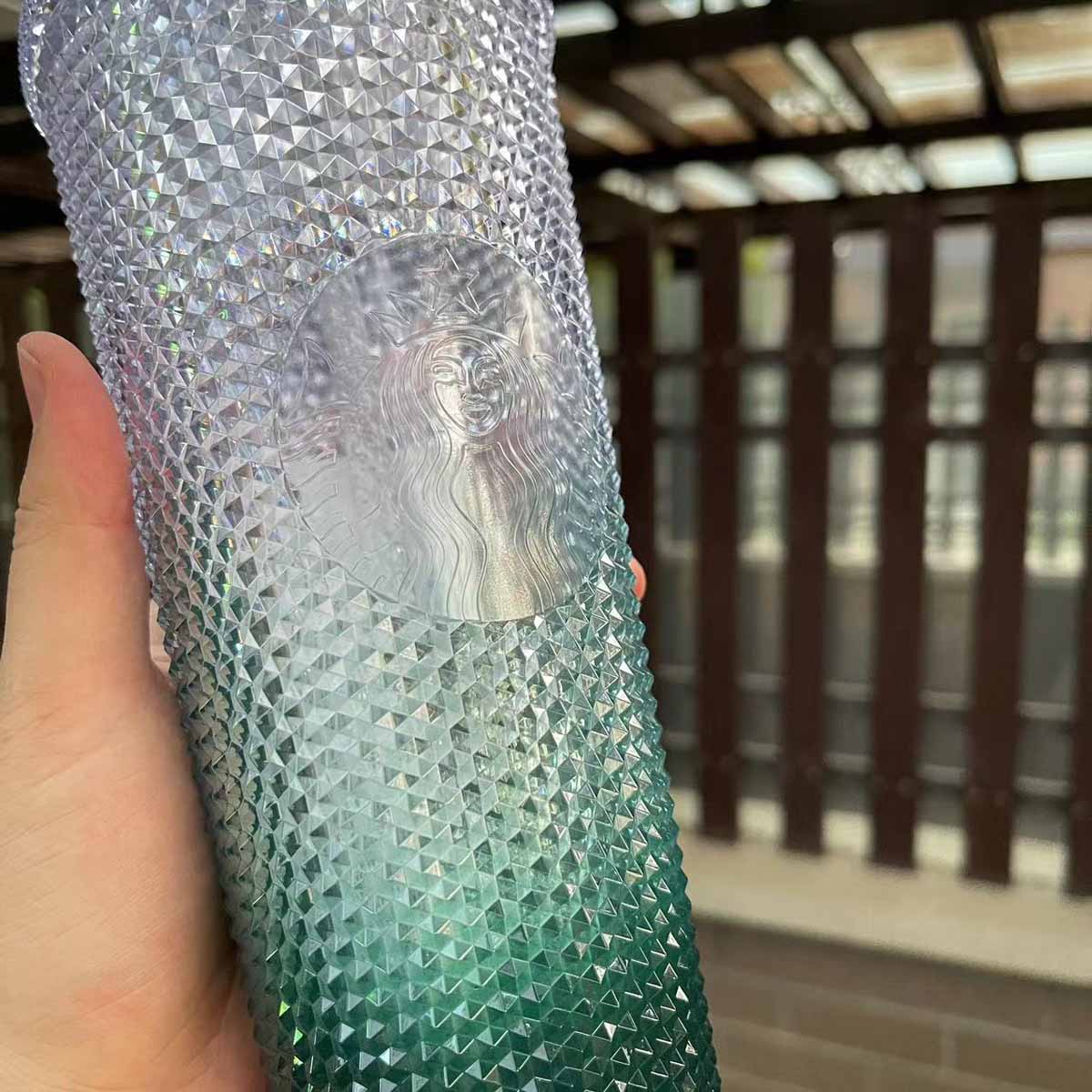 on sale Starbucks tumblers 2023 Taiwan ice green crown cold studded straw cup 24oz Starbucks loveinstarbucks