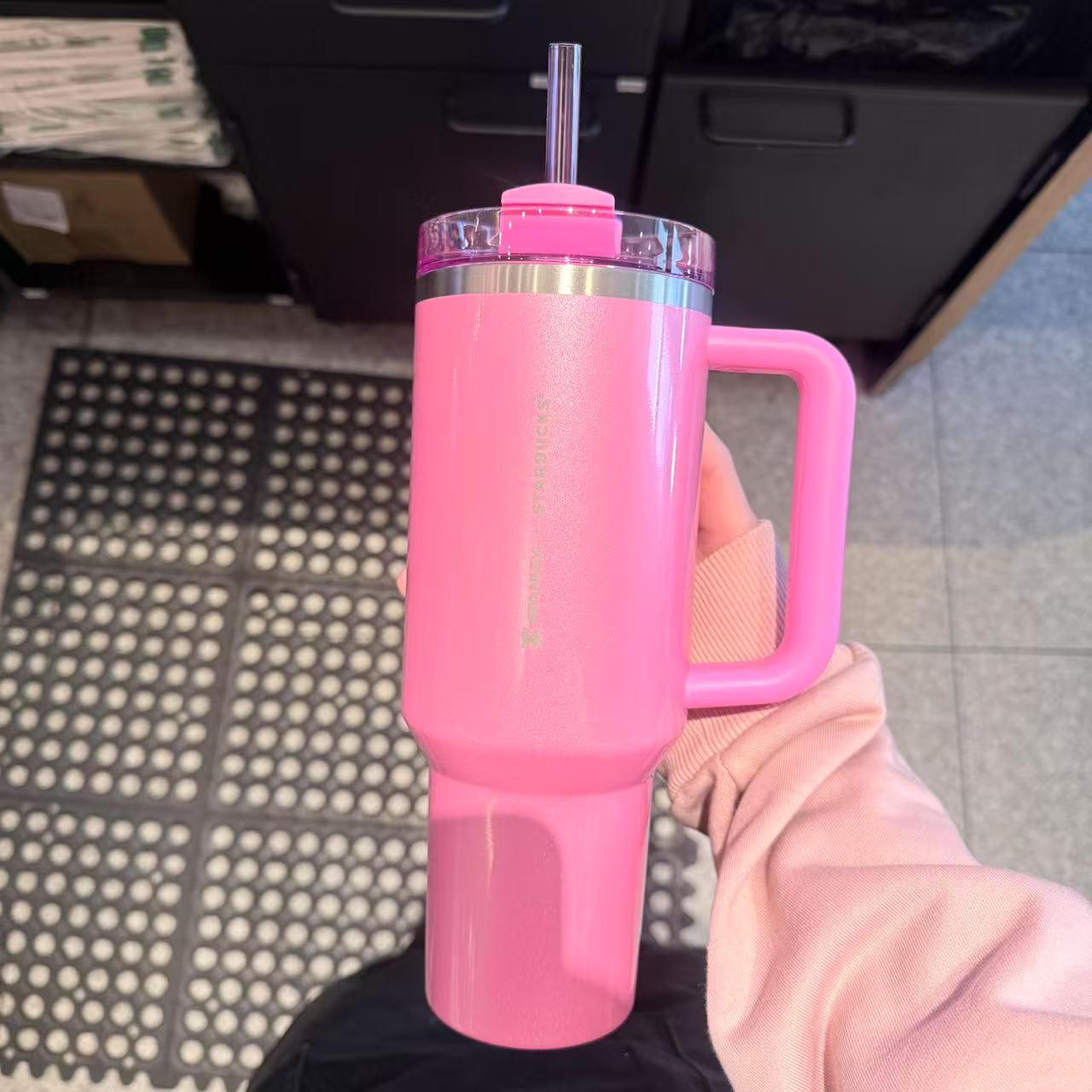 Starbucks China 2025 Sakura Series Stanley Pink Co -branded Stainless Steel Straw Cup 1183ml 40oz with bow