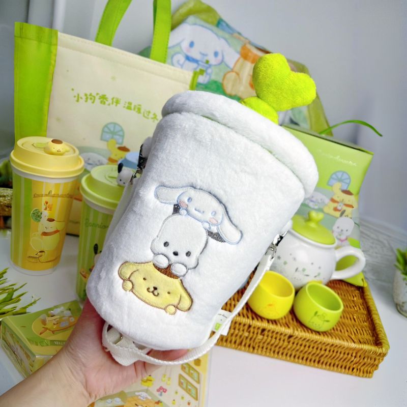 Nayuki and Sanrio co-brand Blanket Nayuki loveinstarbucks