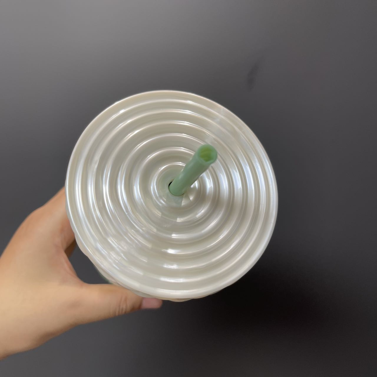 Starbucks Taiwan 2024 Kangqiao store limited Sparkling scale green white Ombre straw Cold Cup 24oz loveinstarbucks loveinstarbucks