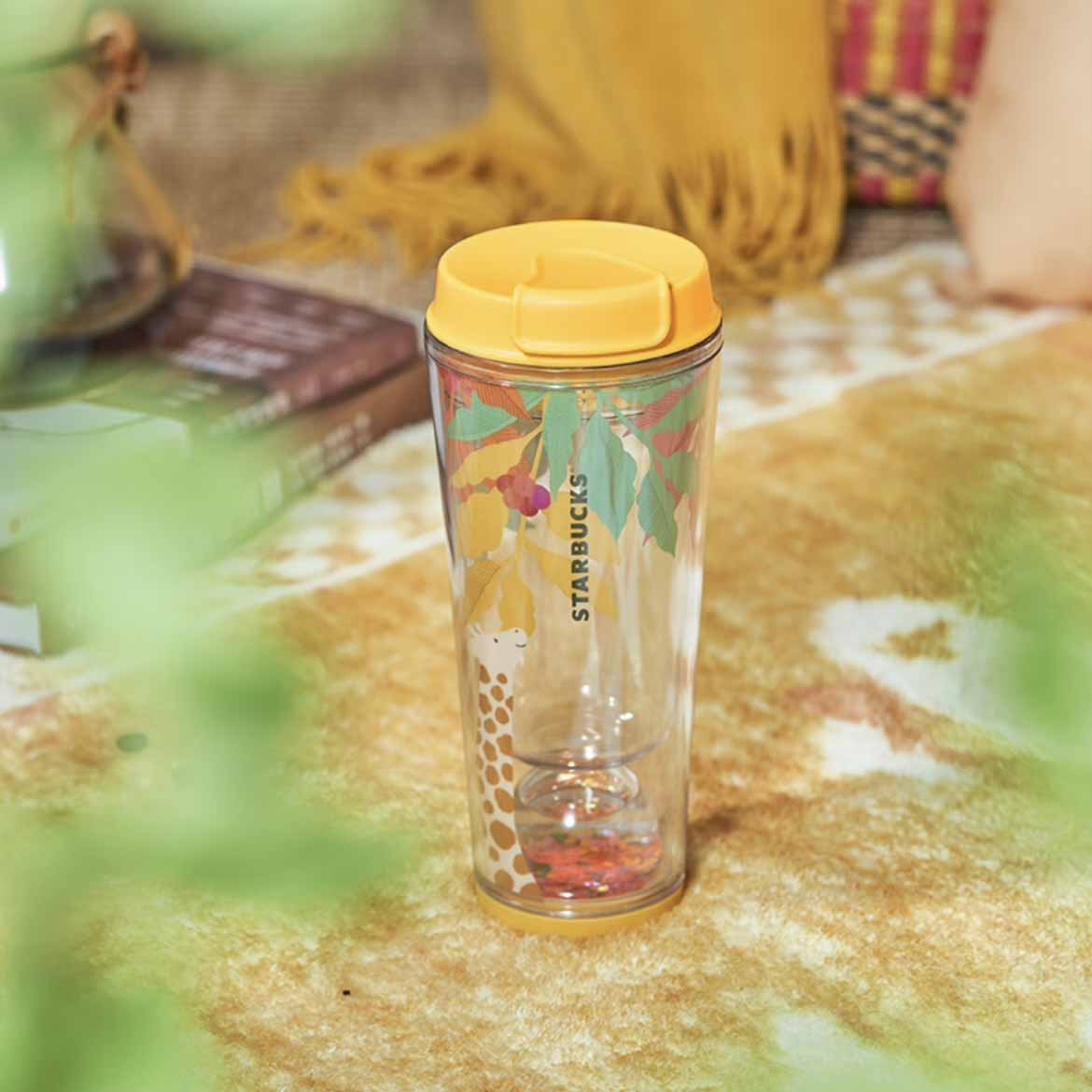 Starbucks China 2023 Tropical style series Giraffe Plastic cup 355ml Starbucks loveinstarbucks