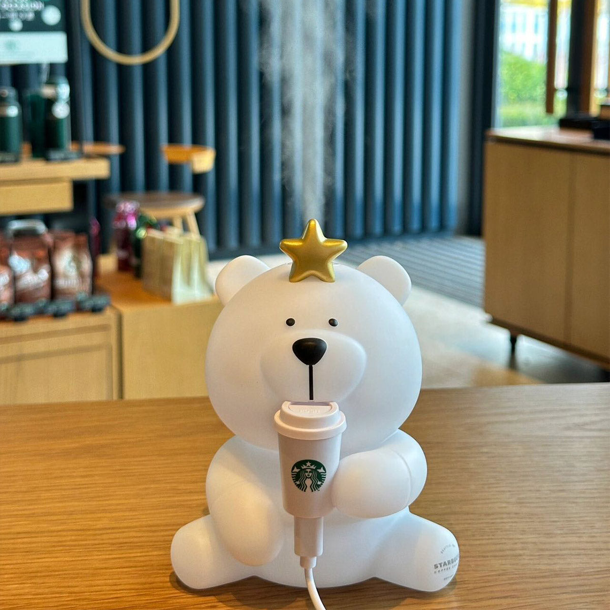 Starbucks China Cute crown bear Bearista humidifier and night light loveinstarbucks loveinstarbucks