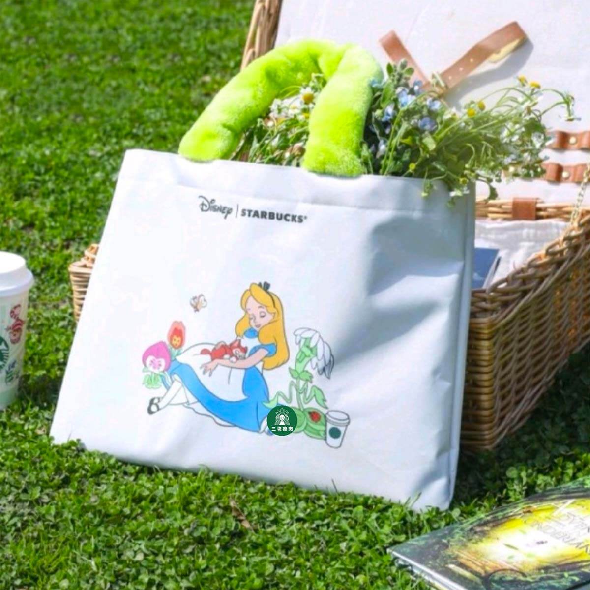 Starbucks Disney 2024 Alice series white bag and picnic mat loveinstarbucks loveinstarbucks