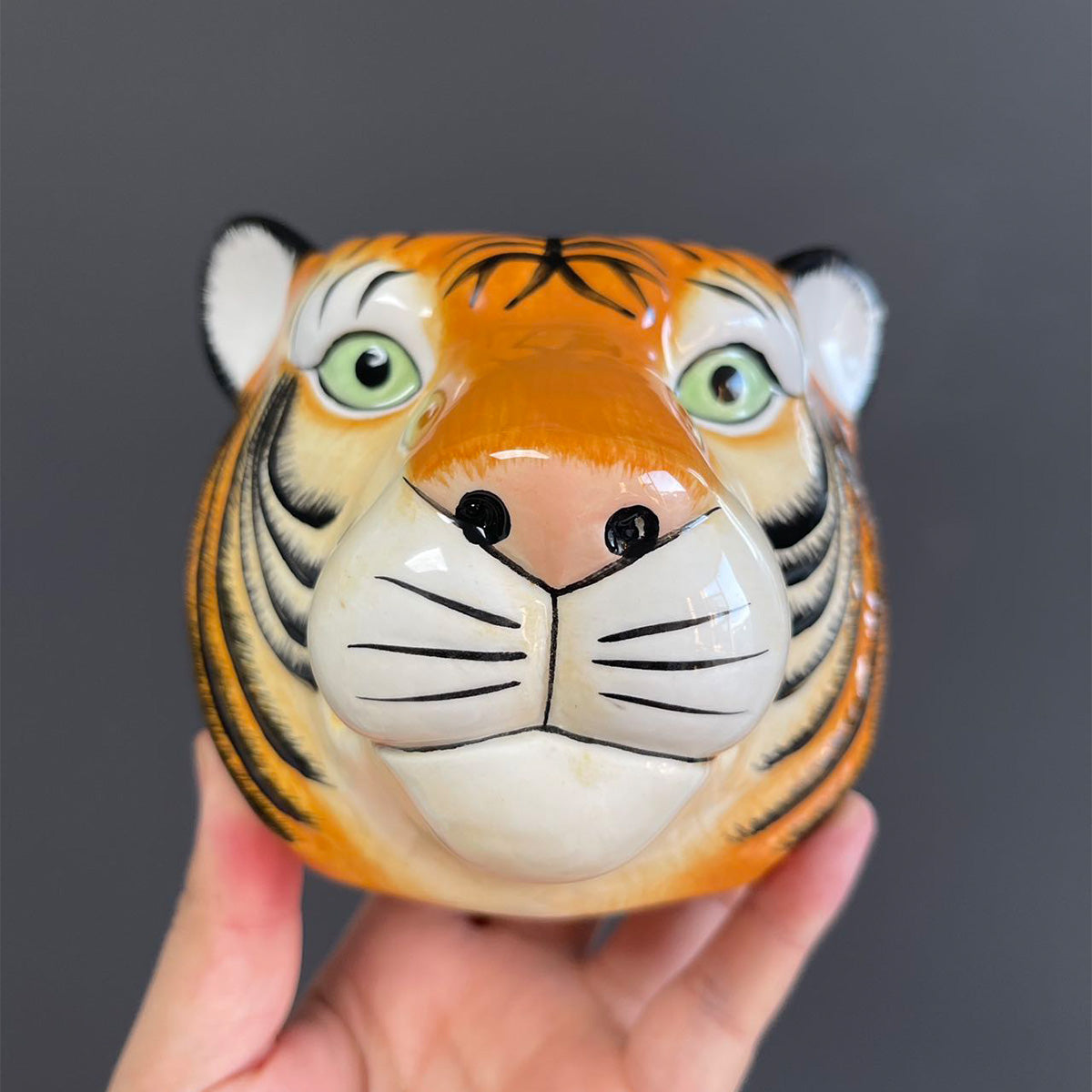 flaw Hand-painted ceramic overglaze cup or jar , not Starbucks loveinstarbucks loveinstarbucks