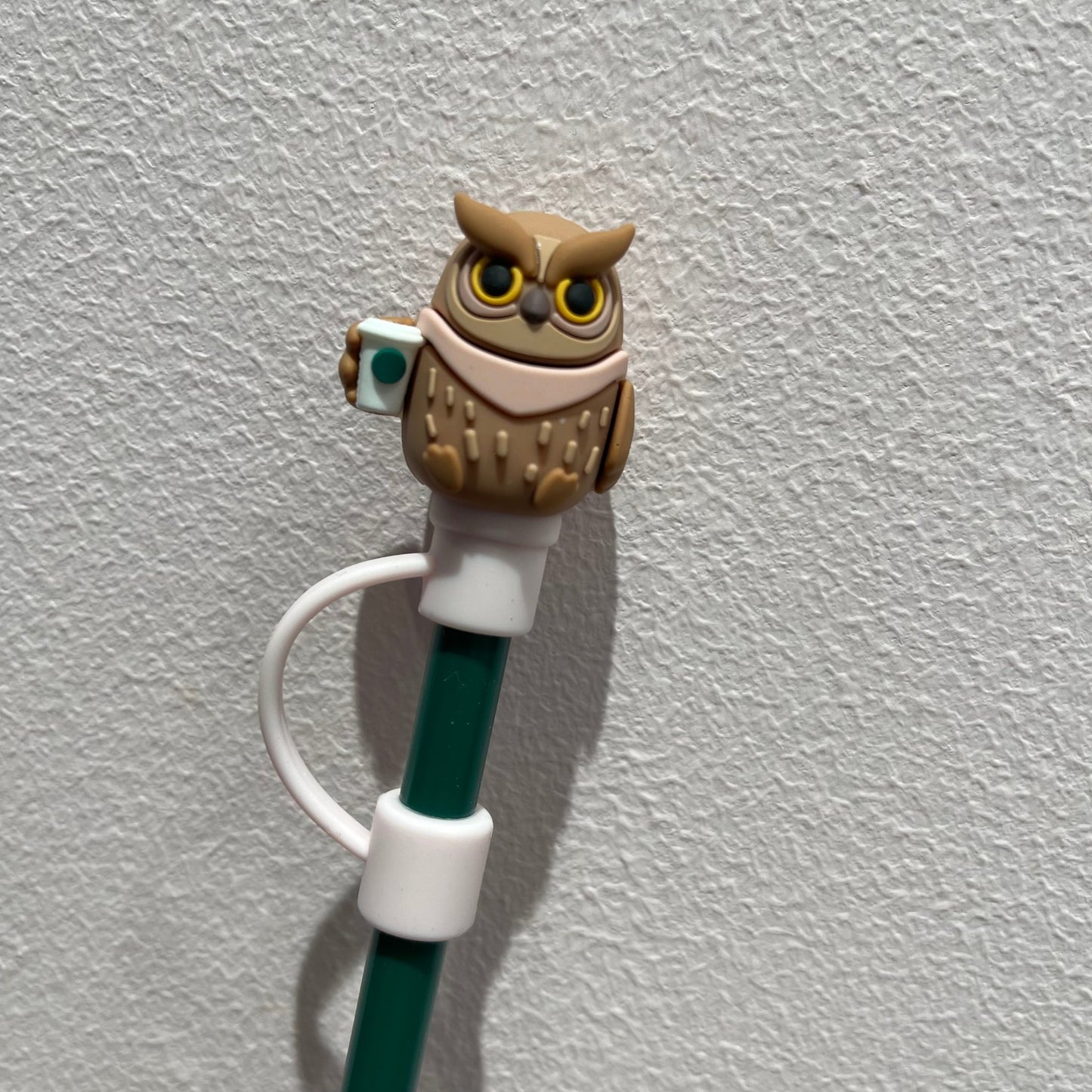 Not Starbucks product, owl Topper, ONLY topper ,DONOT include Straw , DONOT sell alone 3# loveinstarbucks loveinstarbucks