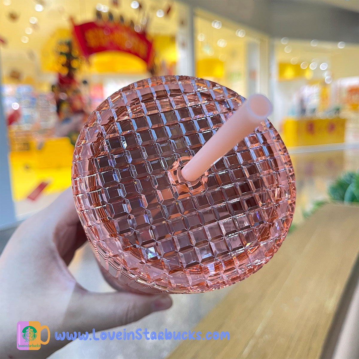 Starbucks tumblers Taiwan 2023 new year pink gird Straw cup 24oz Starbucks loveinstarbucks