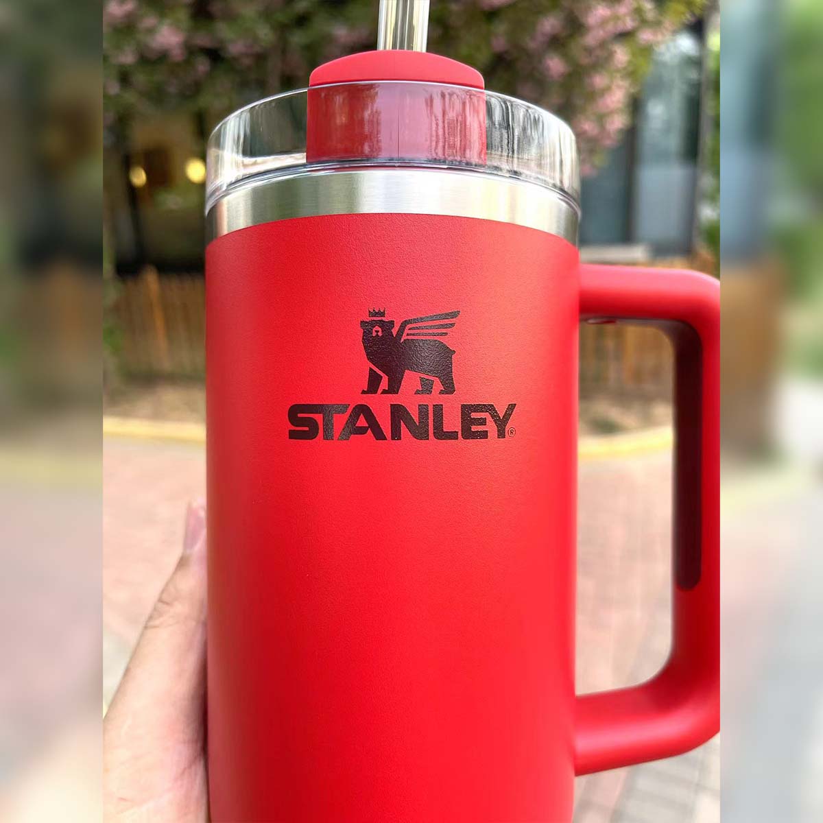 Stanley tumbler China Lava/celebration red Stainless steel straw cup 30oz Stanley loveinstarbucks