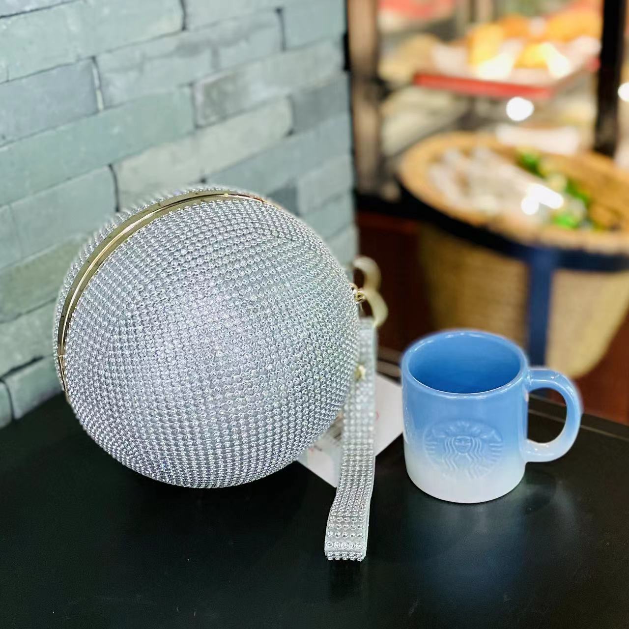 Starbucks Christmas Shining Gradient ball bag and mug Starbucks loveinstarbucks