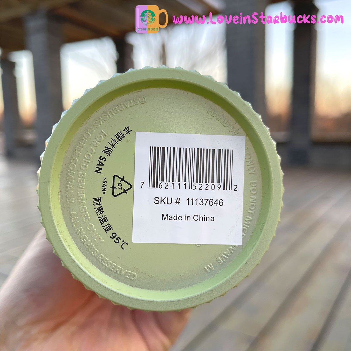Starbucks cup Taiwan Iridescent green straw cold studded tumbler 24oz Starbucks loveinstarbucks