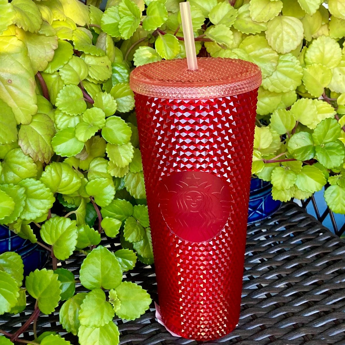 Starbucks Korea Holy bling Red Christmas slick 24oz studded straw cup durian diamond Starbucks loveinstarbucks
