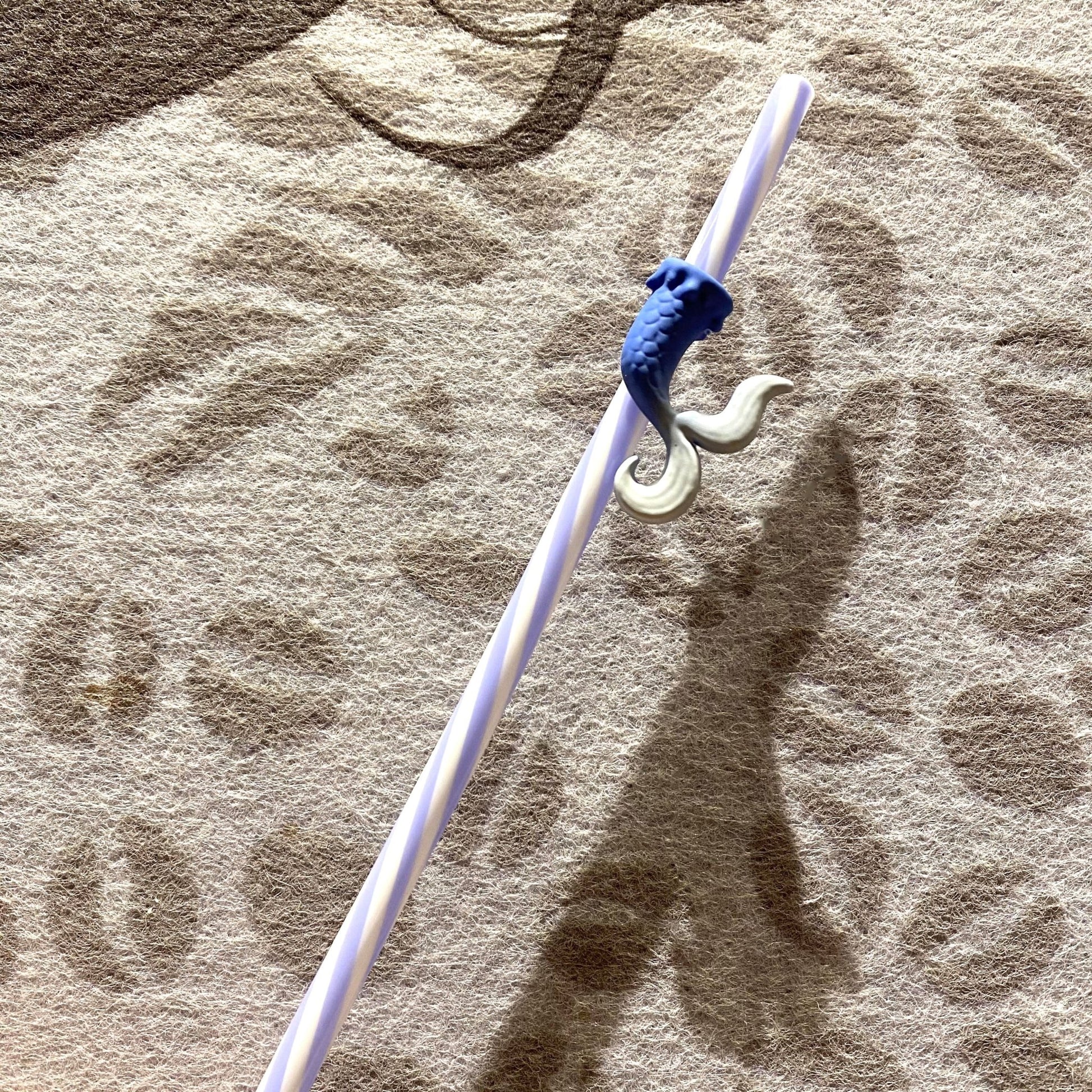 NOT Starbucks product, Mermaid tail Topper ,ONLY topper ,DONOT include Straw , DONOT sell alone Starbucks loveinstarbucks