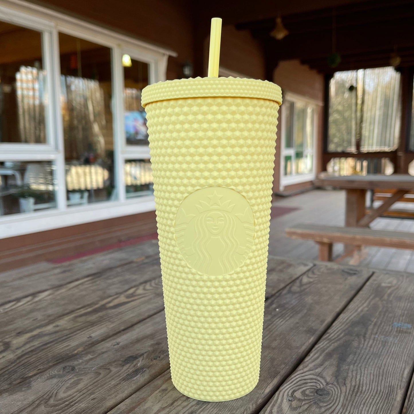 Starbucks Taiwan matte baby pink baby blue grey green yellow 24oz studded straw cup Starbucks loveinstarbucks